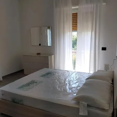 Vacanza Relax E Mare * לואנו